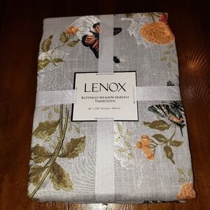 NWT Lenox Tablecloth